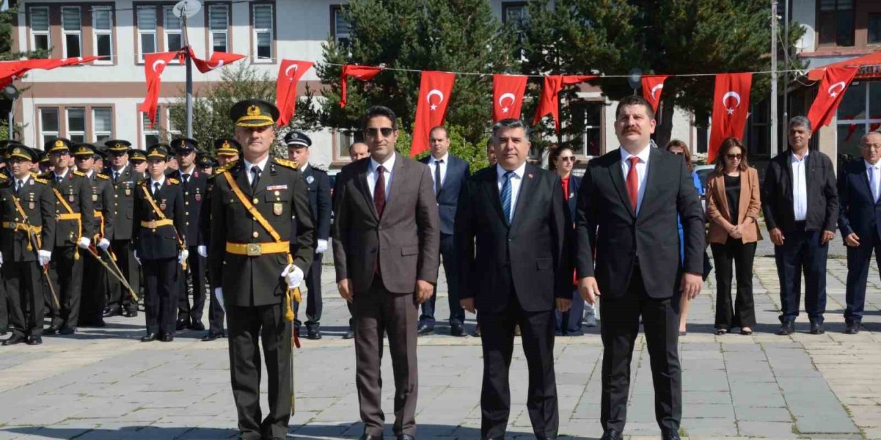 Sarıkamış’ta 30 Ağustos Zafer Bayramı düzenlenen törenle kutlandı