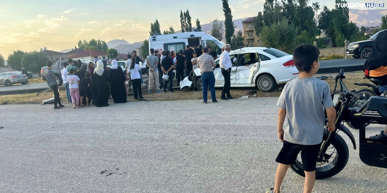 Yüksekova Çevreyolu’nda trafik kazası: 1 yaralı