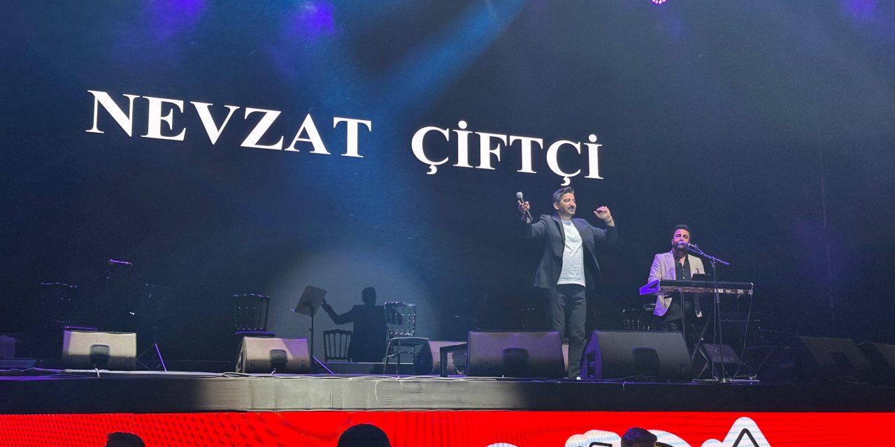 Yüksekova’da “Bir Anadolu Şenliği” konserleri 4. gününde