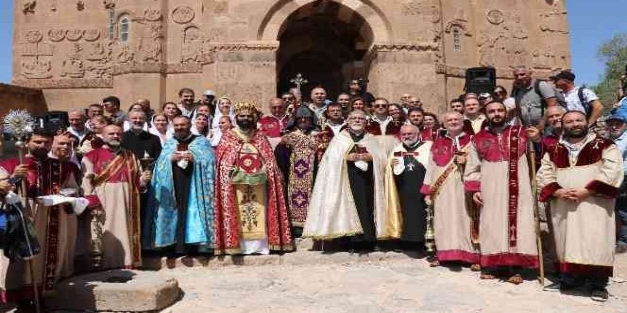 Ermeni ayini pazar günü Akdamar Kilisesi'nde yapılacak