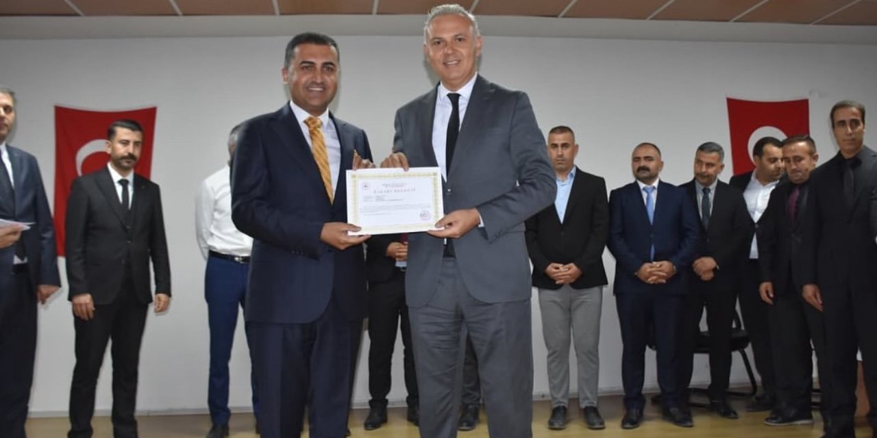 Kaymakam Mustafa Akın, okul müdürleriyle bir araya geldi