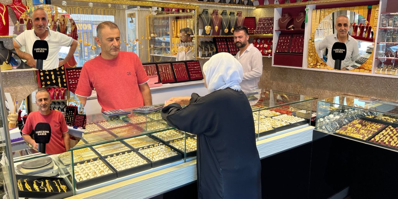 Altında yükseliş devam ediyor: Yüksekovalı vatandaşlar artık altın alamıyor