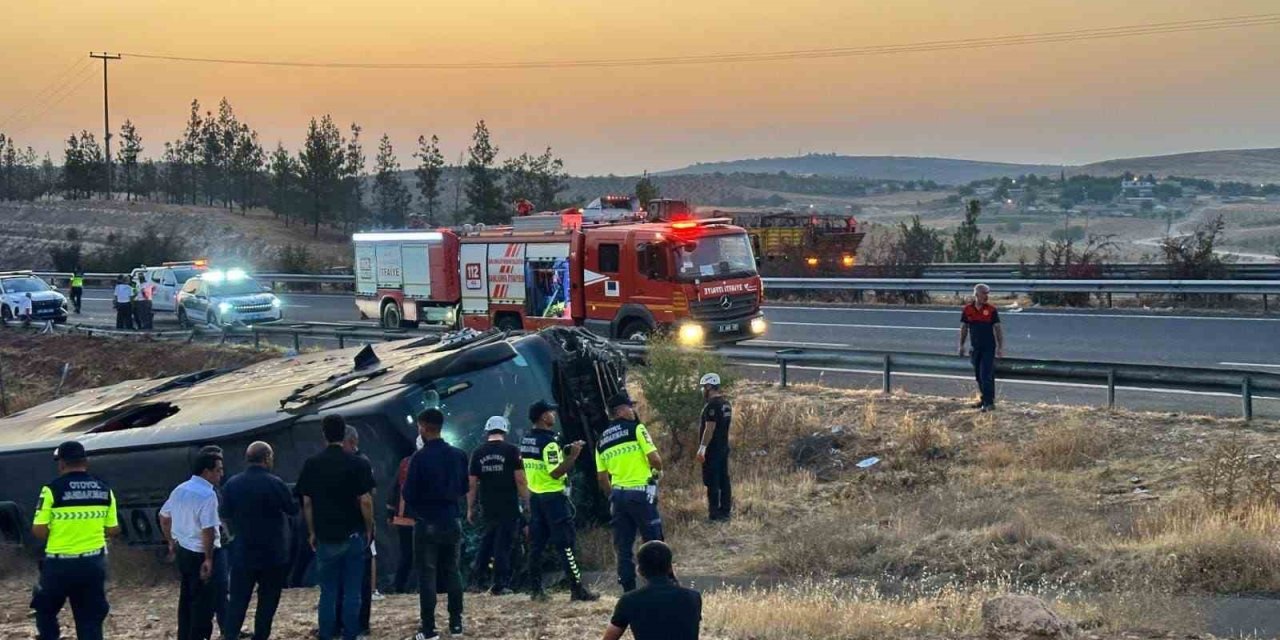 Şanlıurfa’da yolcu otobüsü devrildi: 27 kişi yaralandı