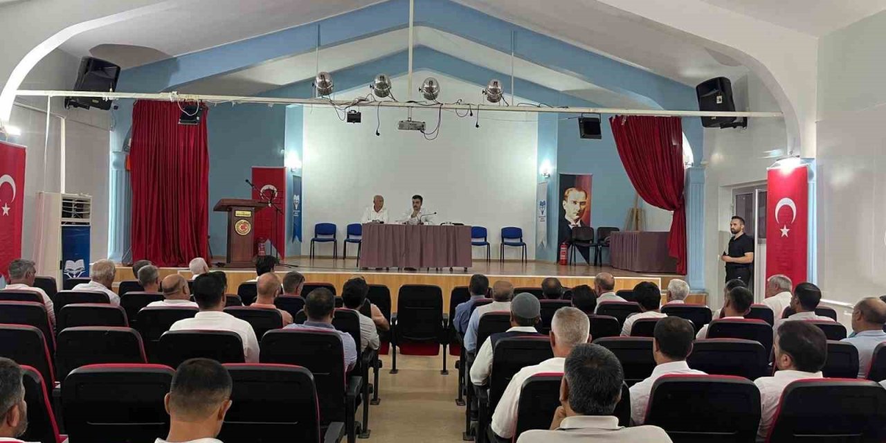 Kaymakam Atış, vatandaşlarla buluştu