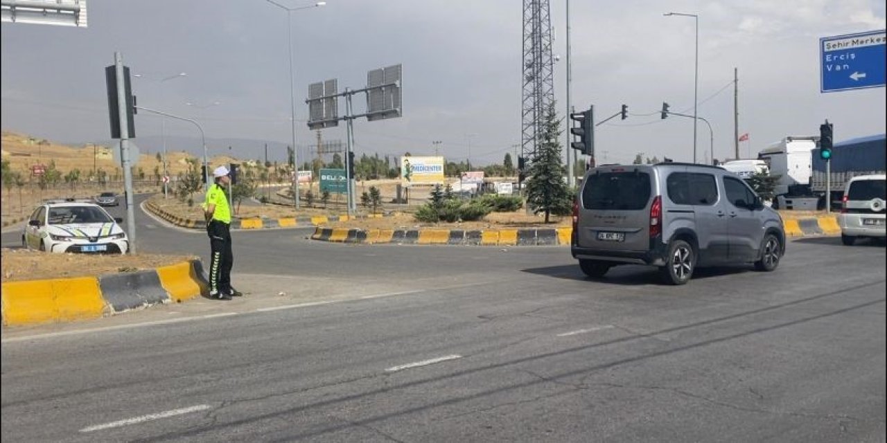 Patnos’ta trafik denetimleri sürüyor