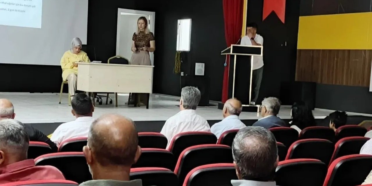 Doğubayazıt’ta çiftçilere yönelik bilgilendirme toplantısı yapıldı