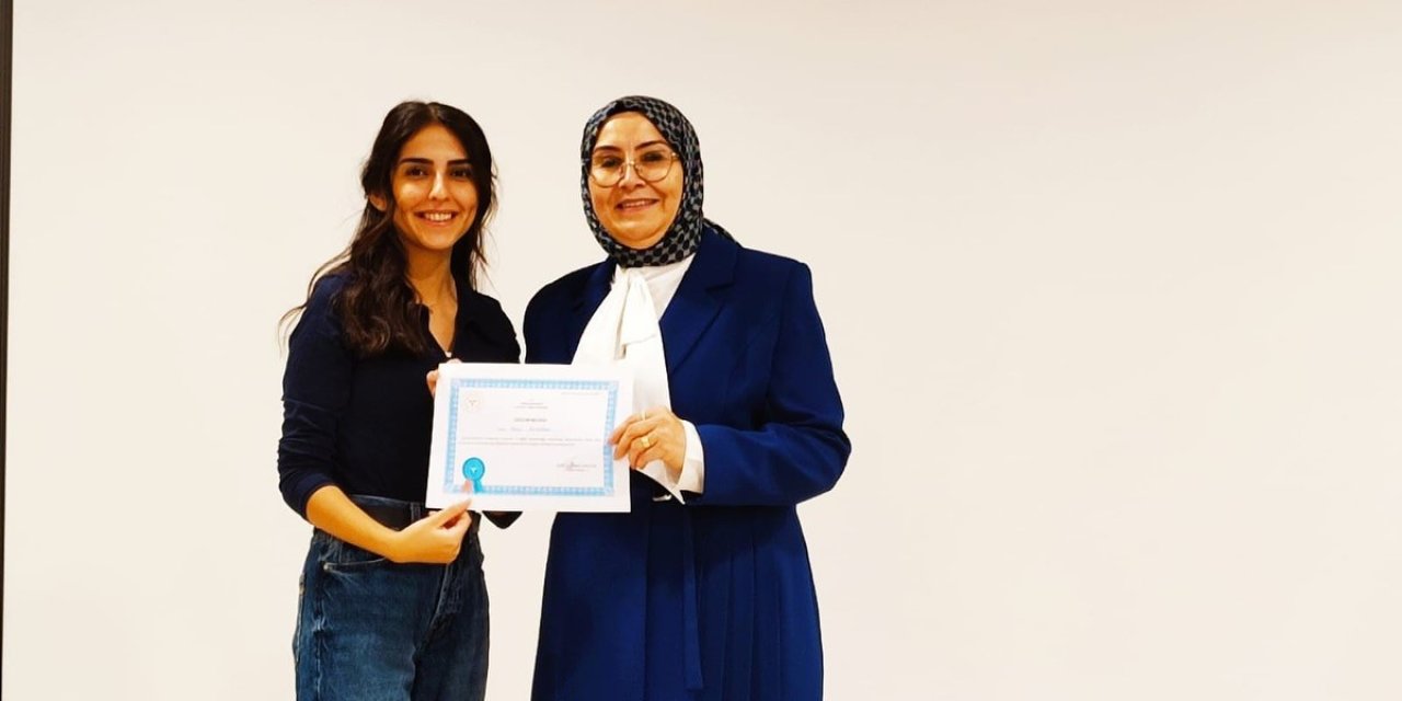 Erzincan’da sağlık çalışanlarına ‘Anne Sütü ve Emzirme Danışmanlığı Eğitimi’