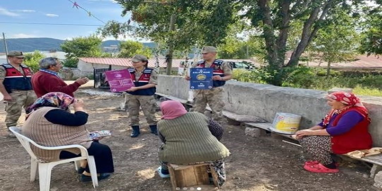 Jandarma ekipleri köylerde KADES hakkında bilgilendirdi
