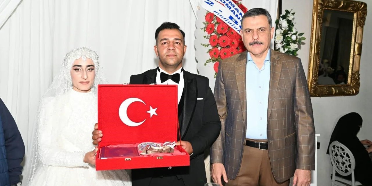 Vali Çiftçi, Gazi Samet Kulaç’ın düğün töreninde