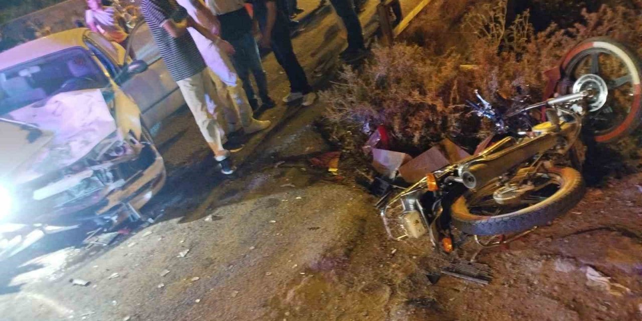 Iğdır’da otomobil ile motosiklet çarpıştı: 2’si ağır 3 kişi yaralandı