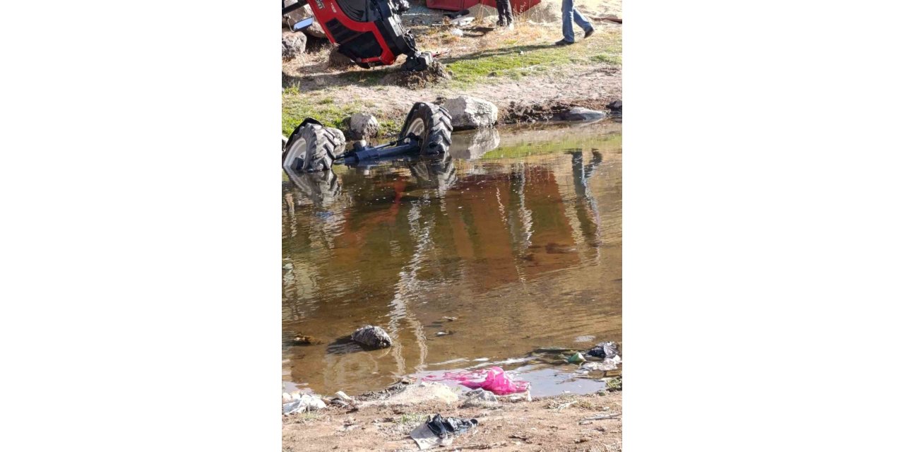 Ağrı Patnos’ta traktör dereye yuvarlandı
