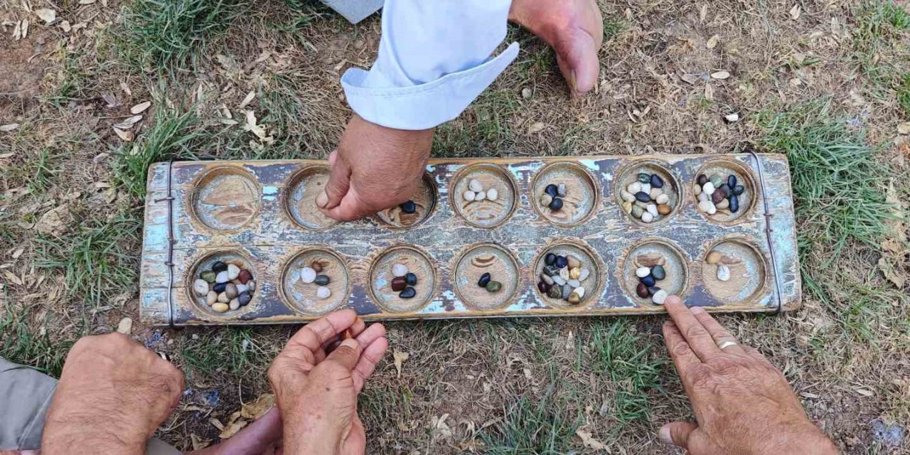 Şanlıurfa'nın Suruç ilçesinde a binlerce yıllık zeka oyunu