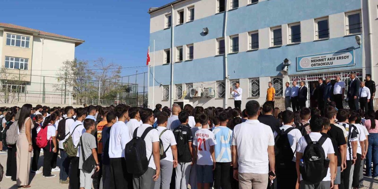 Besni’de 22 bin öğrenci eğitime başladı