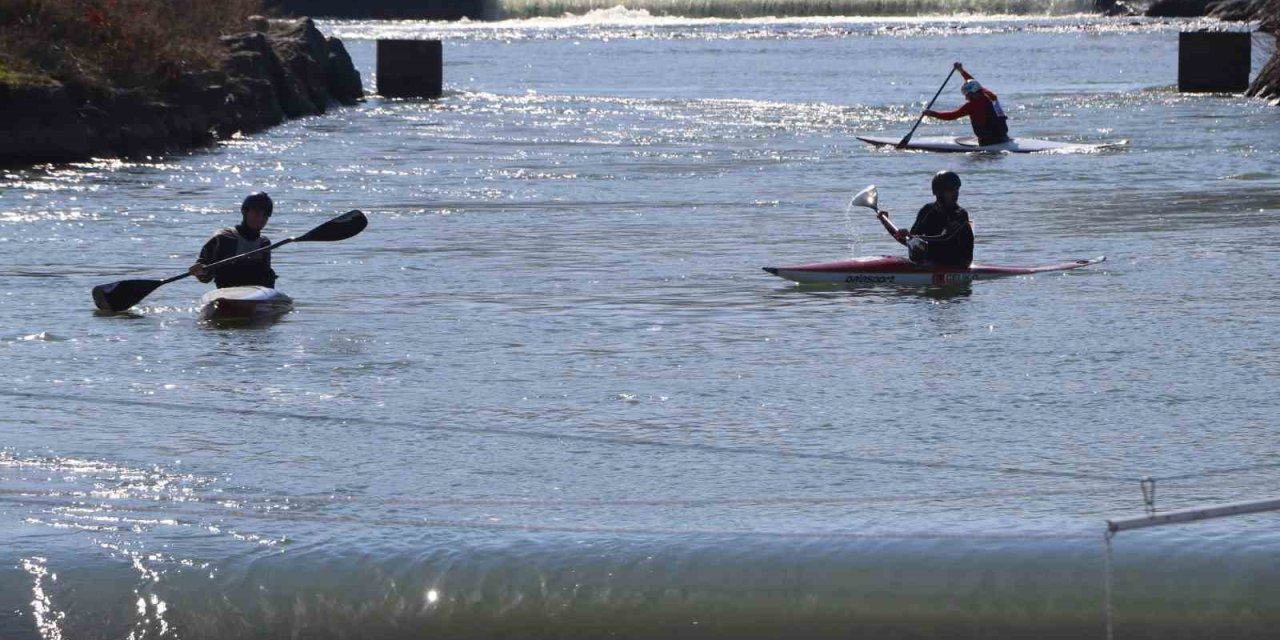 Akarsu Slalom Türkiye Kupası Yarışları Erzincan’da