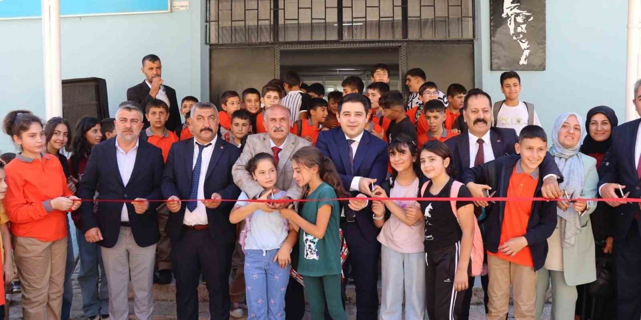 Erzurum'da köy okulu yenilendi