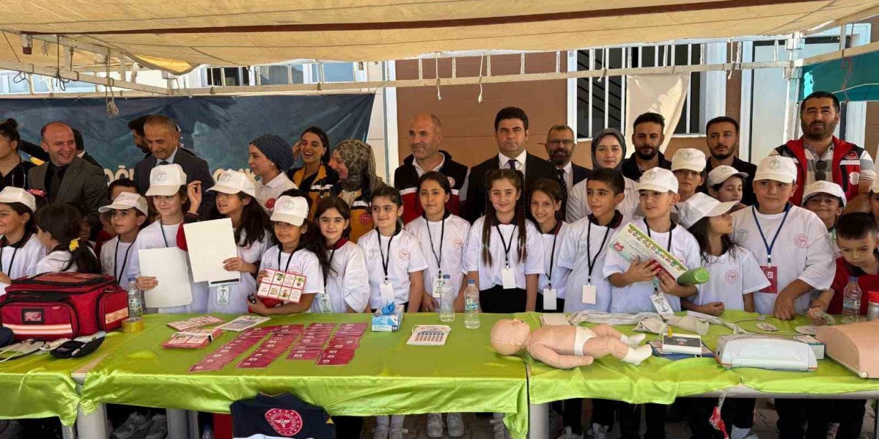 Hakkâri’de "Sağlıklı Çocuk, Sağlıklı Gelecek" etkinliği