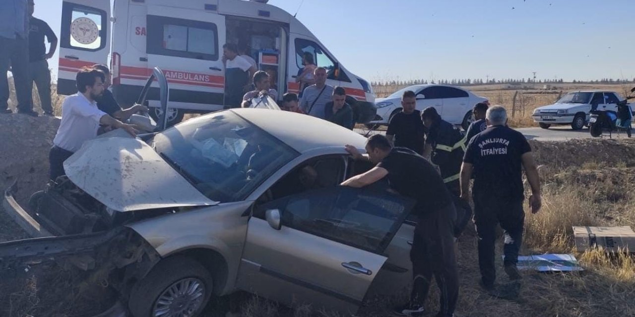 Şanlıurfa’da otomobiller çarpıştı: 4 kişi yaralandı