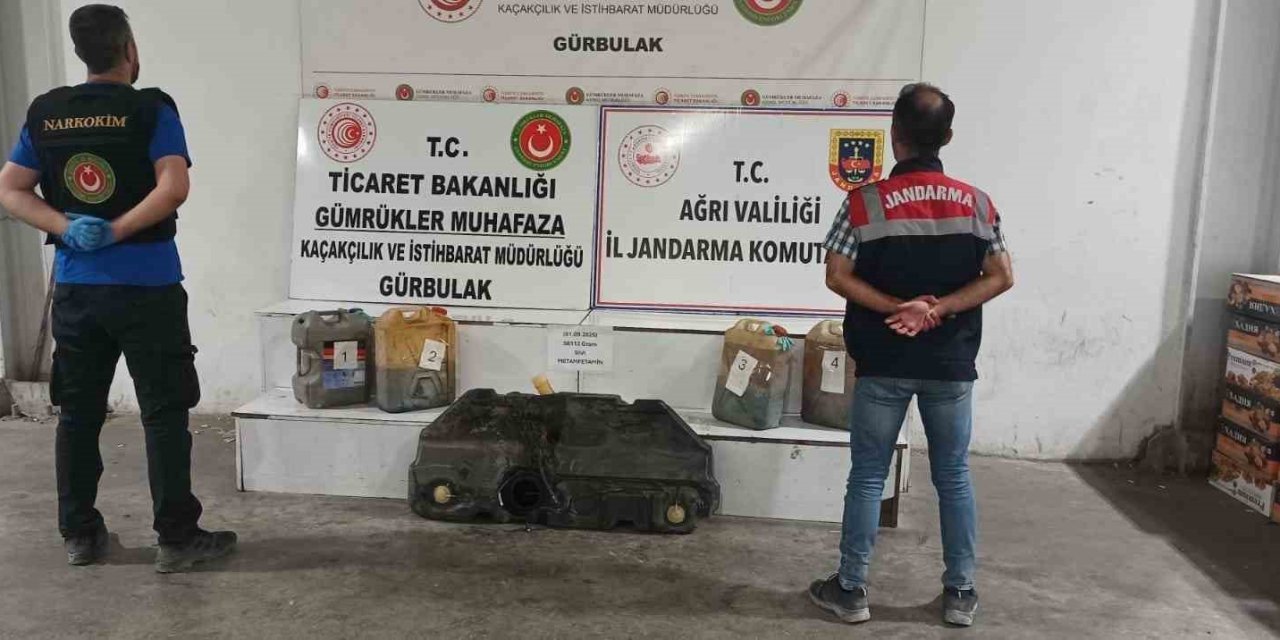 Ağrı’da 56 kilo sıvı metamfetamin ele geçirildi