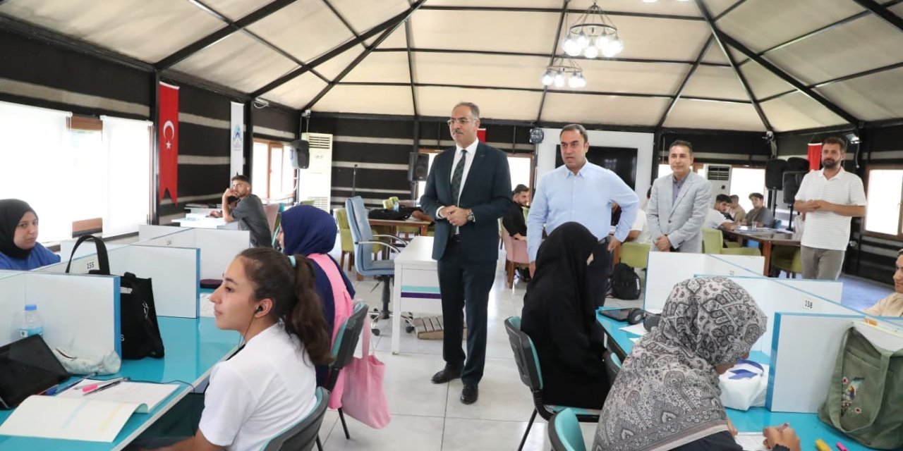 Başkan Kuş’tan üniversite adaylarına destek