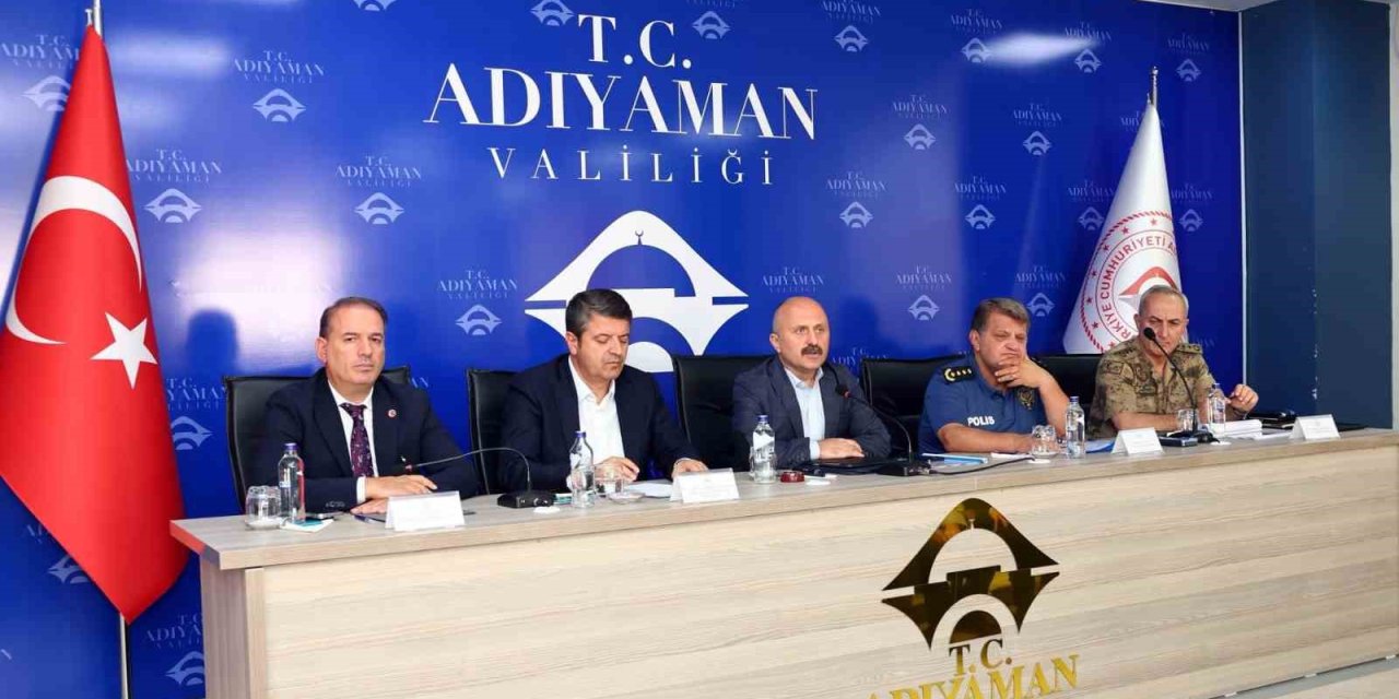 Adıyaman’da okul çevrelerindeki güvenlik ve trafik tedbirleri görüşüldü