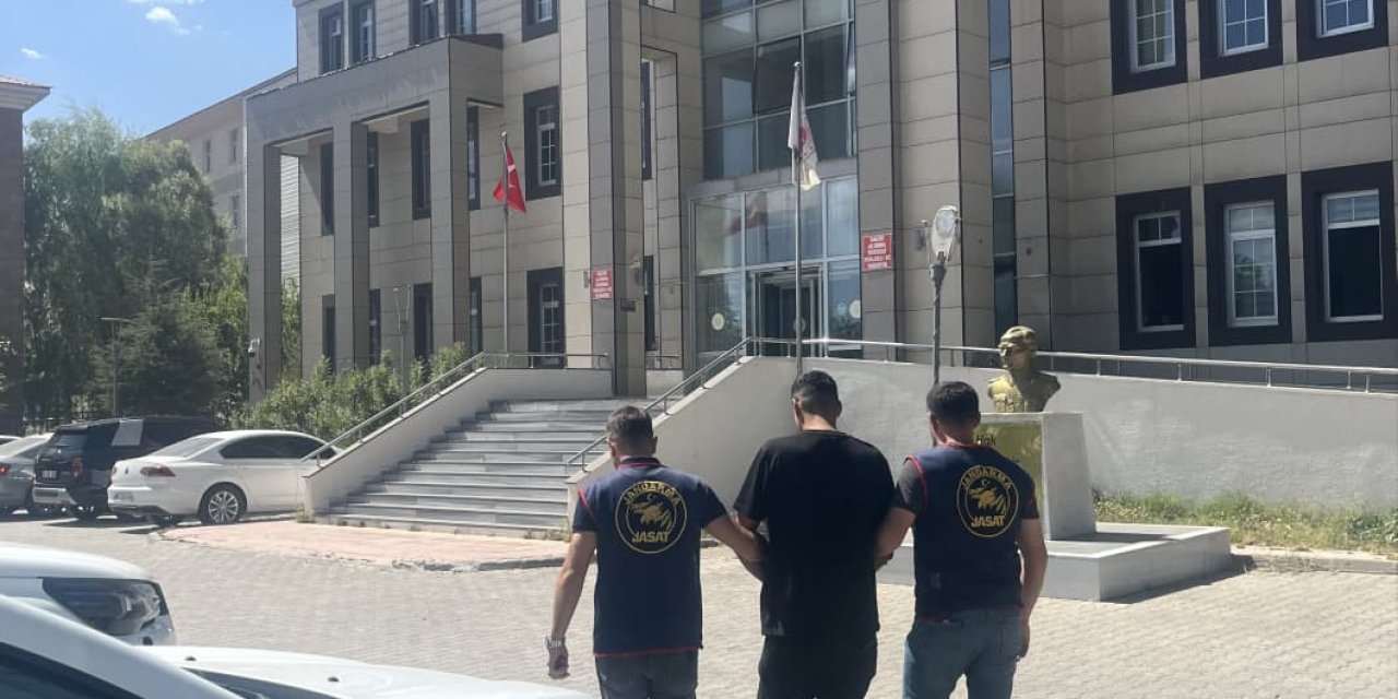 Bitlis’te ’kasten öldürme’ suçundan aranan kişi sahte kimlikle yakalandı