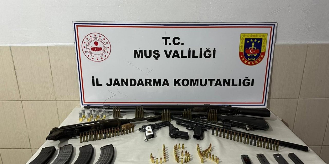 Bulanık’ta çok sayıda silah ve mühimmat yakalandı