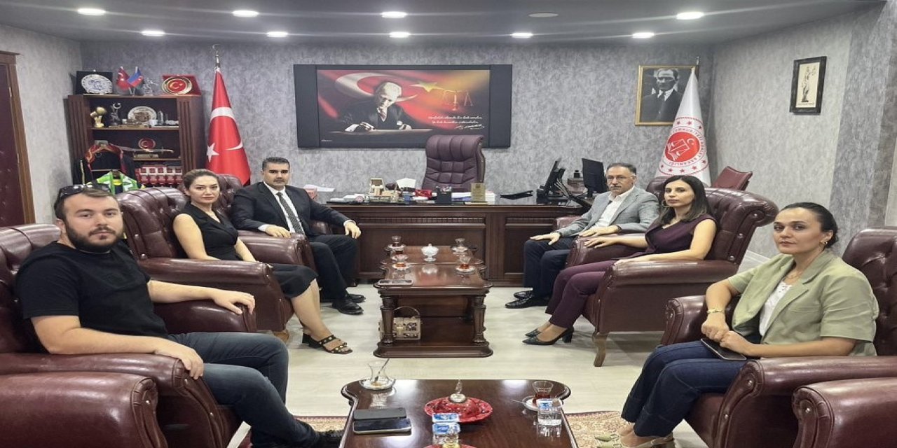 Iğdır Barosu yönetiminden Başsavcı Dede’ye ziyaret