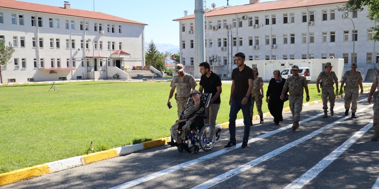 Erzincan'da Yeniçeri’nin üniforma hayali gerçek oldu