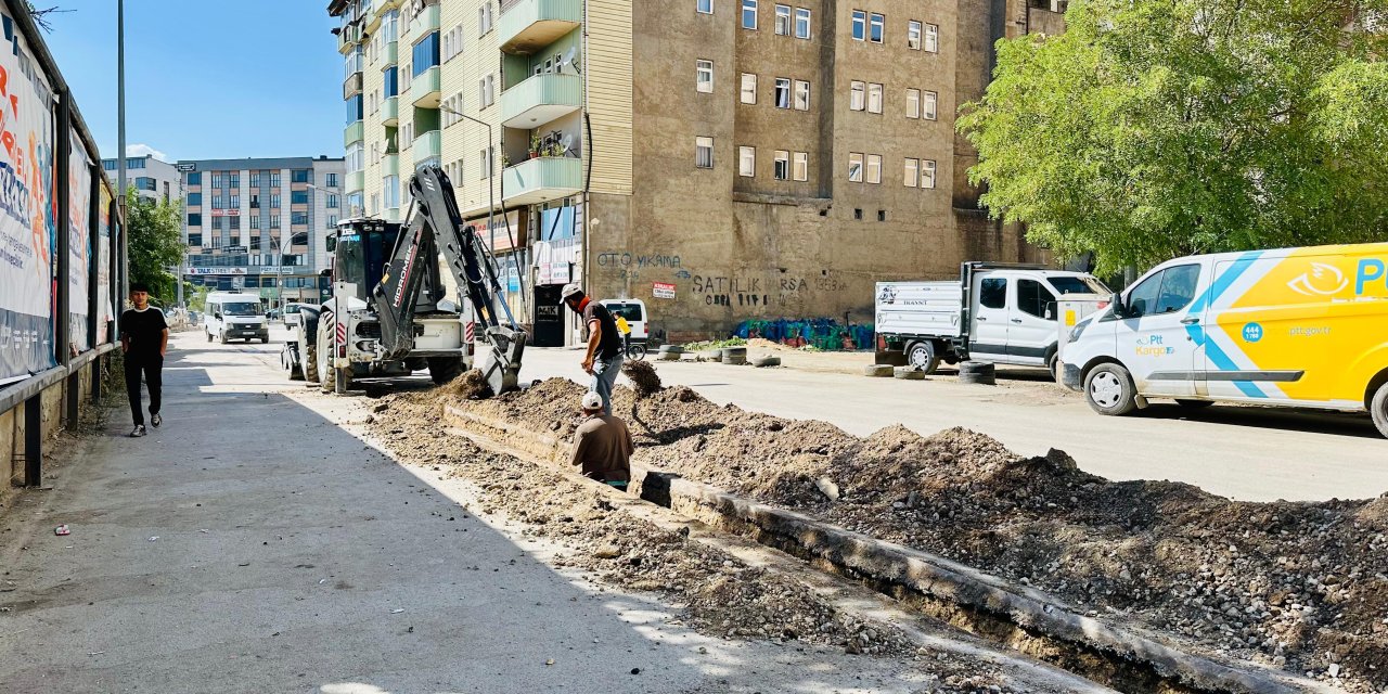 Yüksekova’da doğalgaz çalışmaları sürüyor