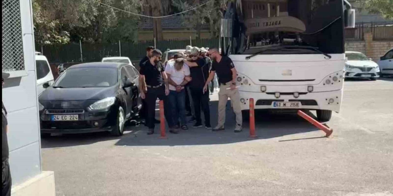 Şanlıurfa’daki DEAŞ operasyonunda 10 kişi tutuklandı