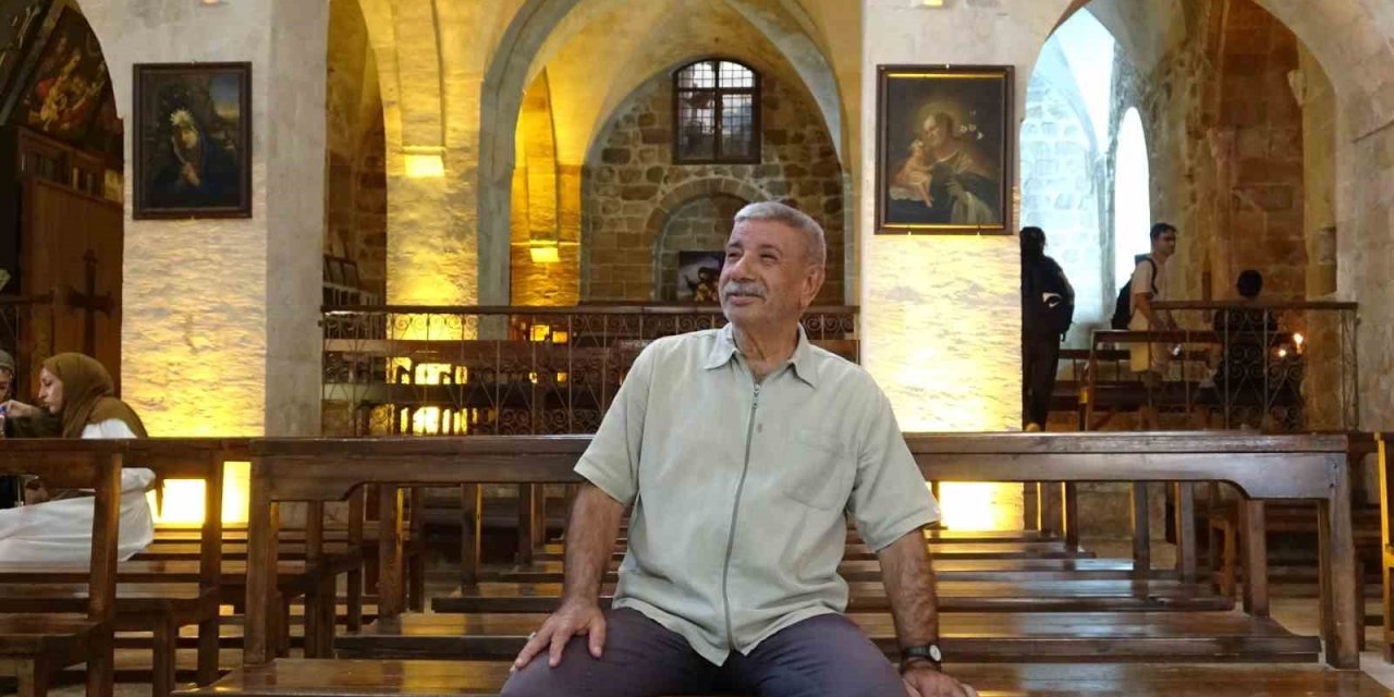 Mardin’de süryani aile, kiliseyi müslüman aileye emanet ediyor