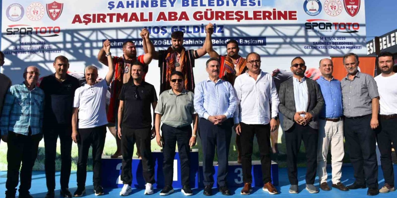 Gaziantep'te geleneksel Aba Güreşi Türkiye Şampiyonası’nda başpehlivan belli oldu