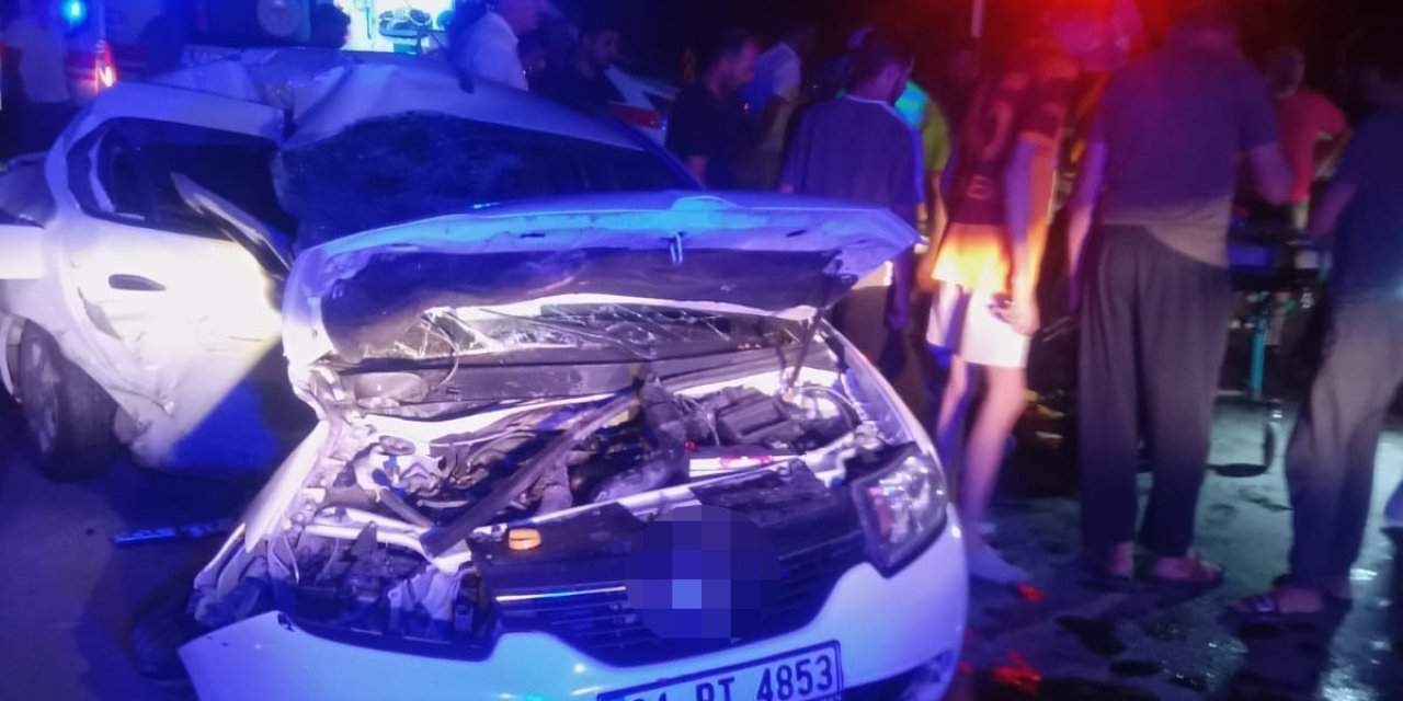 Malatya’da iki otomobil çarpıştı: 3 kişi yaralandı