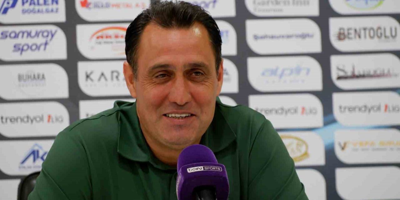 Sakaryaspor Teknik Direktörü Sütlü: "Ama amaç puanlarla buradan dönmekti, bunu başardık"
