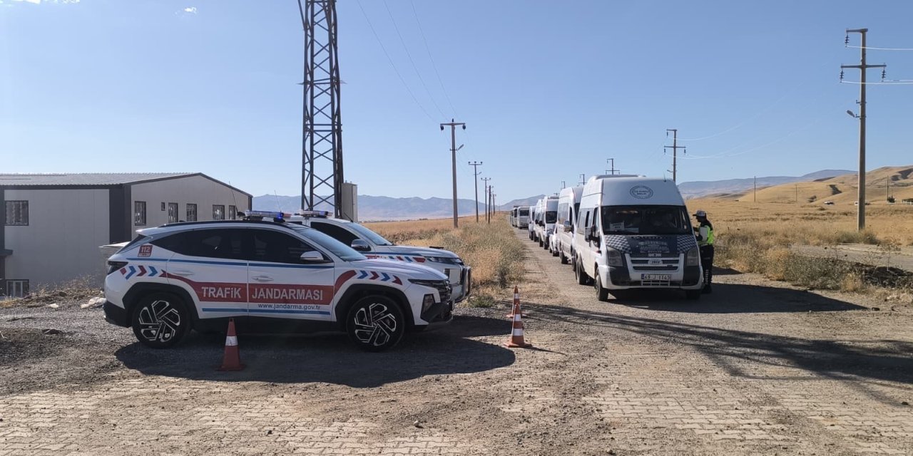 Muş’ta okul servis araçlarına denetim