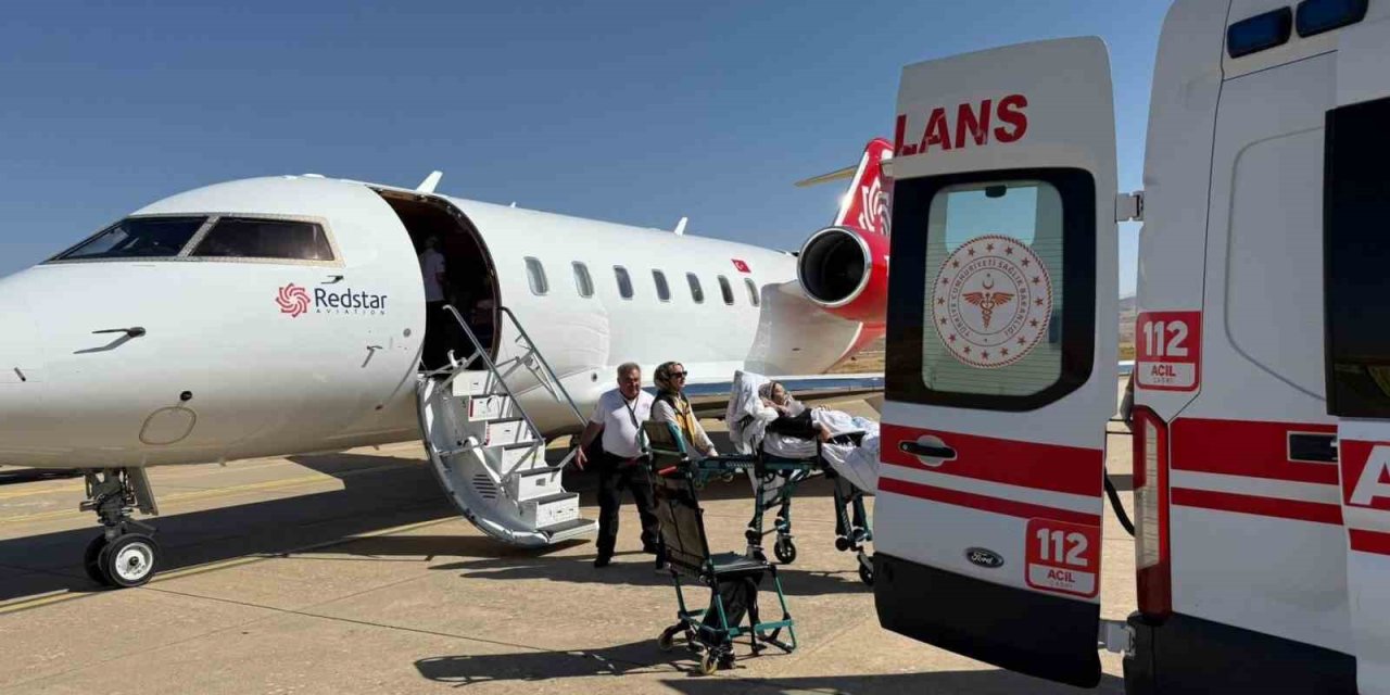 Siirt’te bir hasta, ambulans uçakla İstanbul’a sevk edildi