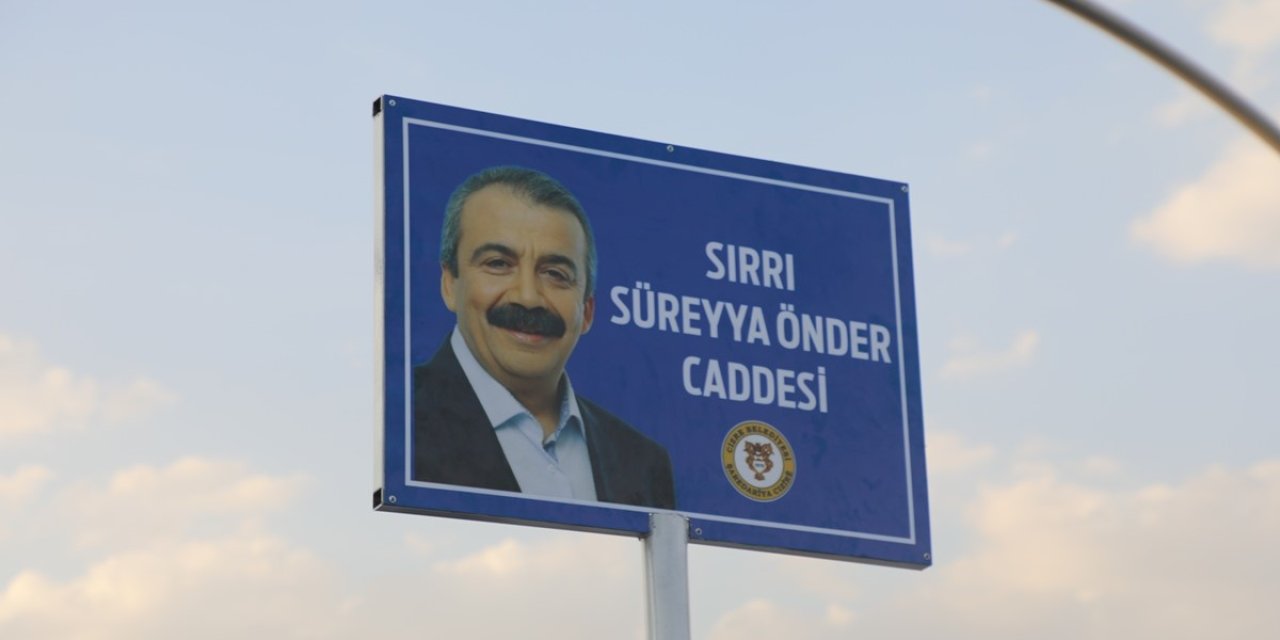 Cizre’de caddeye Sırrı Süreyya Önder’in ismi verildi