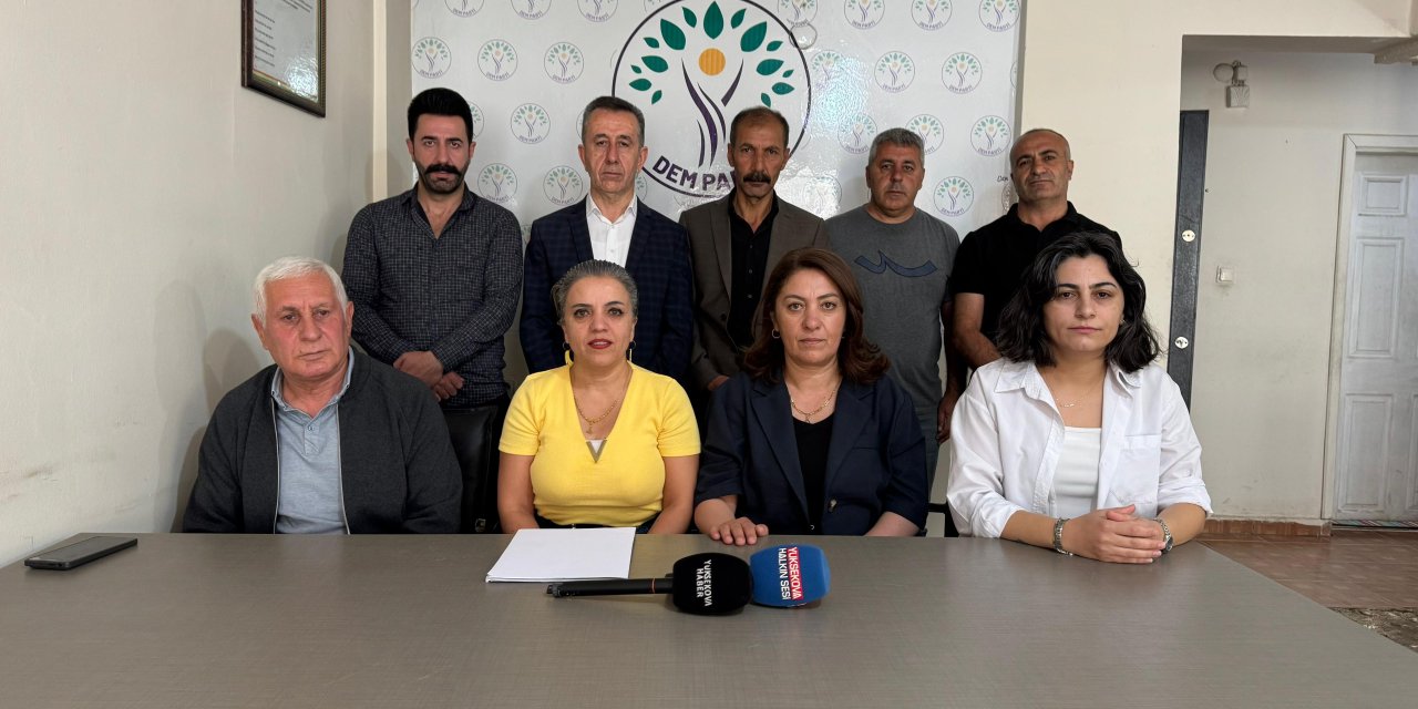 DEM parti Yüksekova’da kongre hazırlıklarına başladı