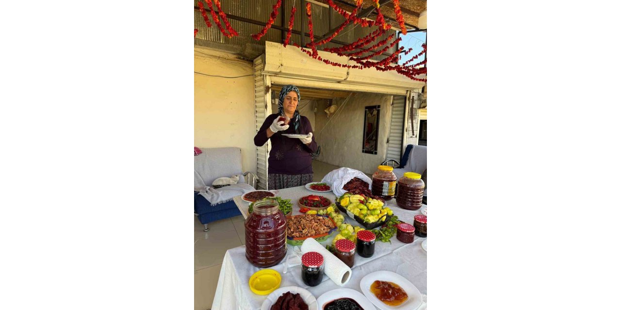 Biberden reçel yaptı, siparişlere yetişemiyor