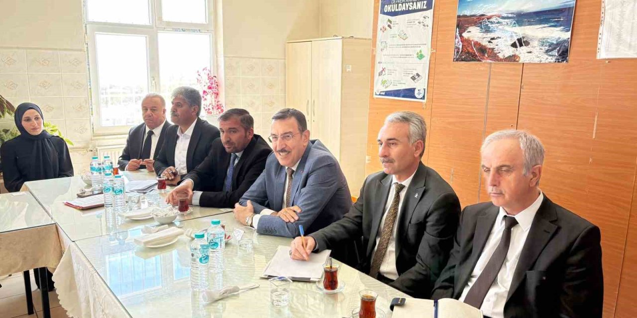 Milletvekili  Tüfenkci Arguvan’da ziyaretlerde bulundu