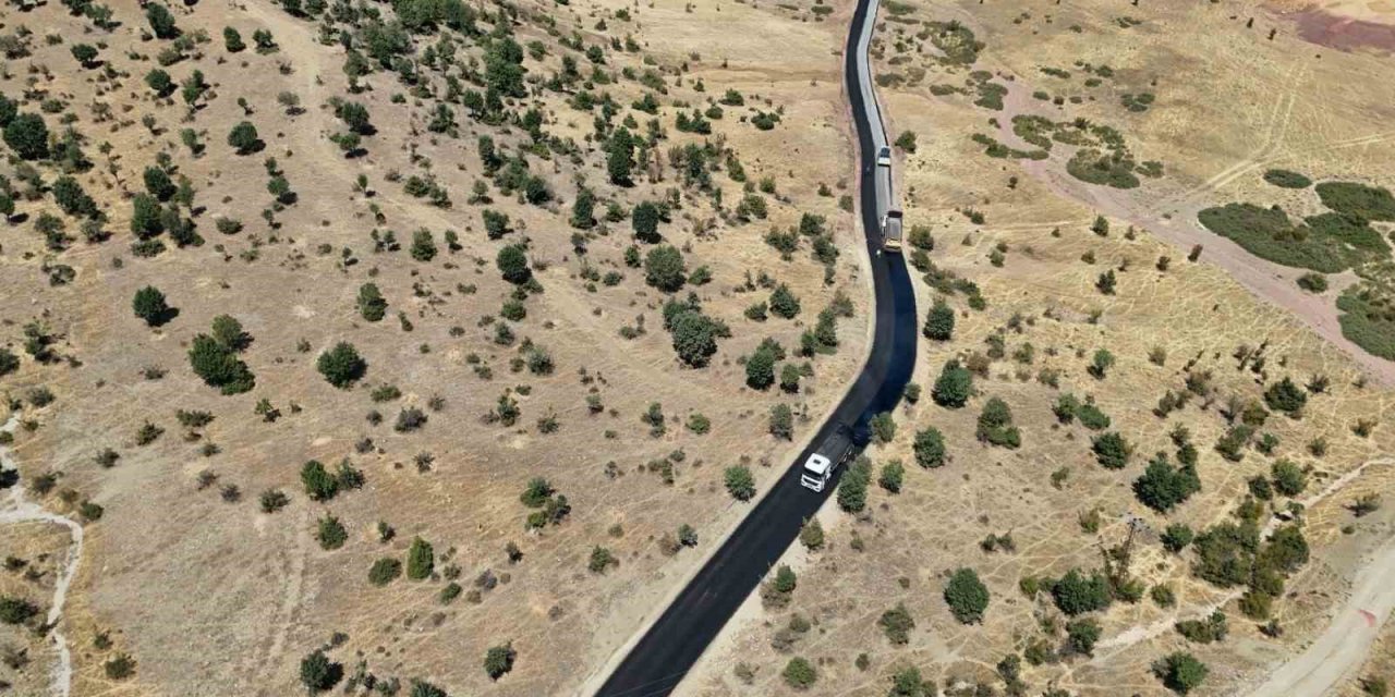 Bingöl’de 650  kilometrelik yol asfaltlama ve bakım çalışması