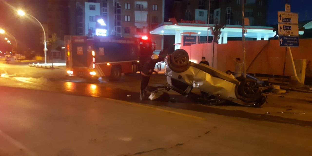Malatya’da iki ayrı kazada 4 yaralı