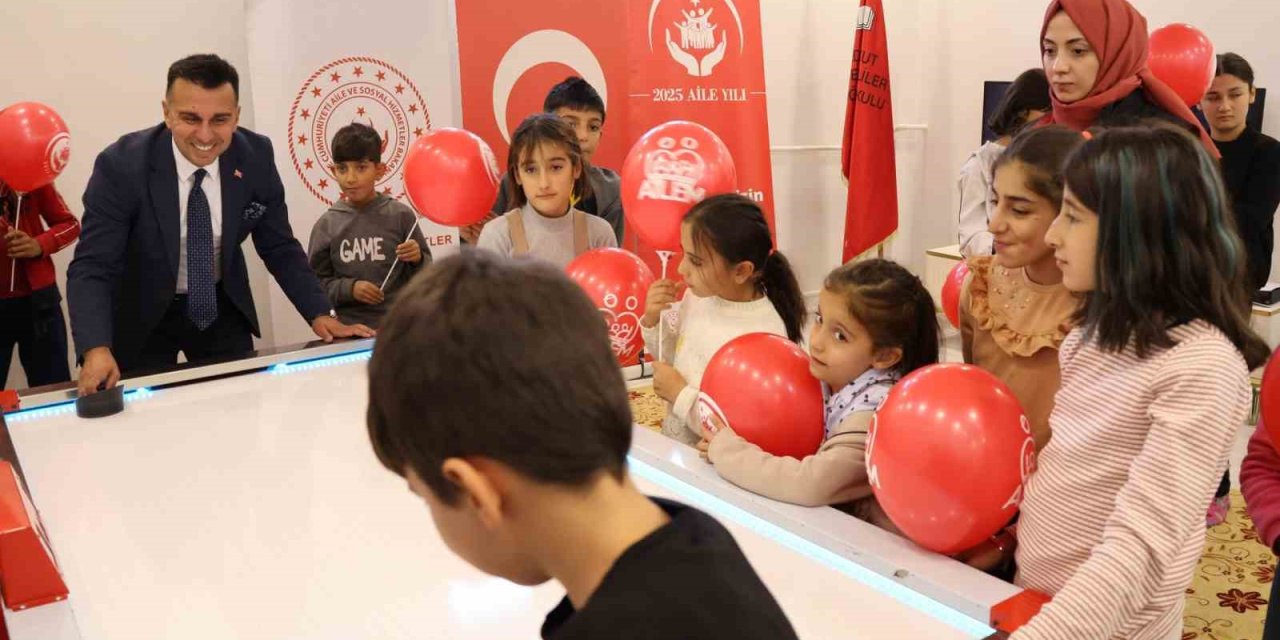 Erzurum’da uluslararası işaret dilleri günü farkındalık programı yapıldı