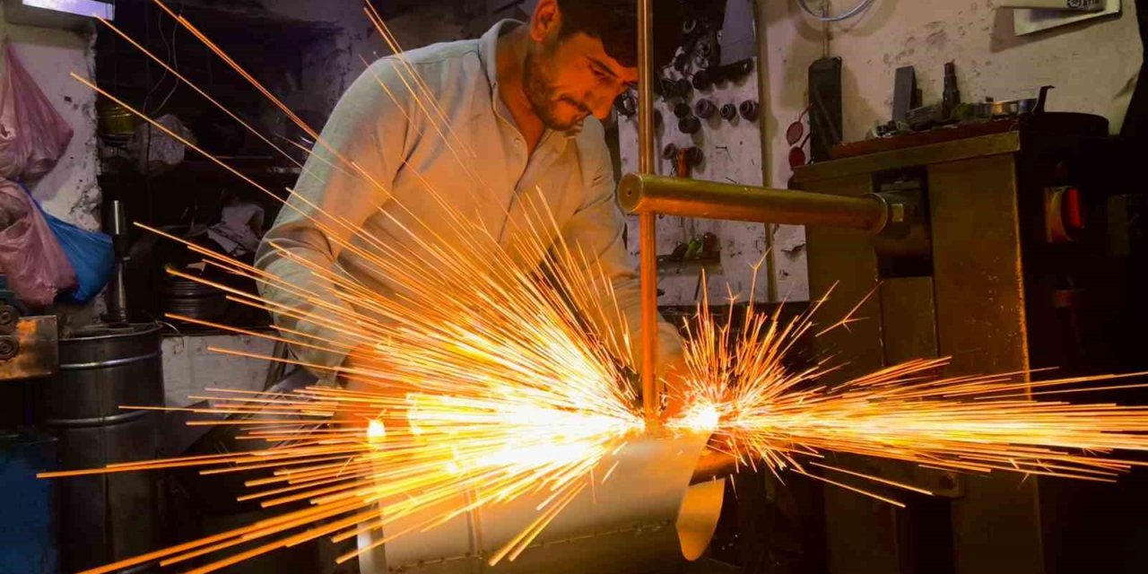 Van’daki sobacılar çarşısında üretim hızlandı
