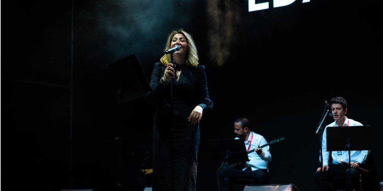 Bingöl’de "Bir Anadolu Şenliği" türkülerle sürdü