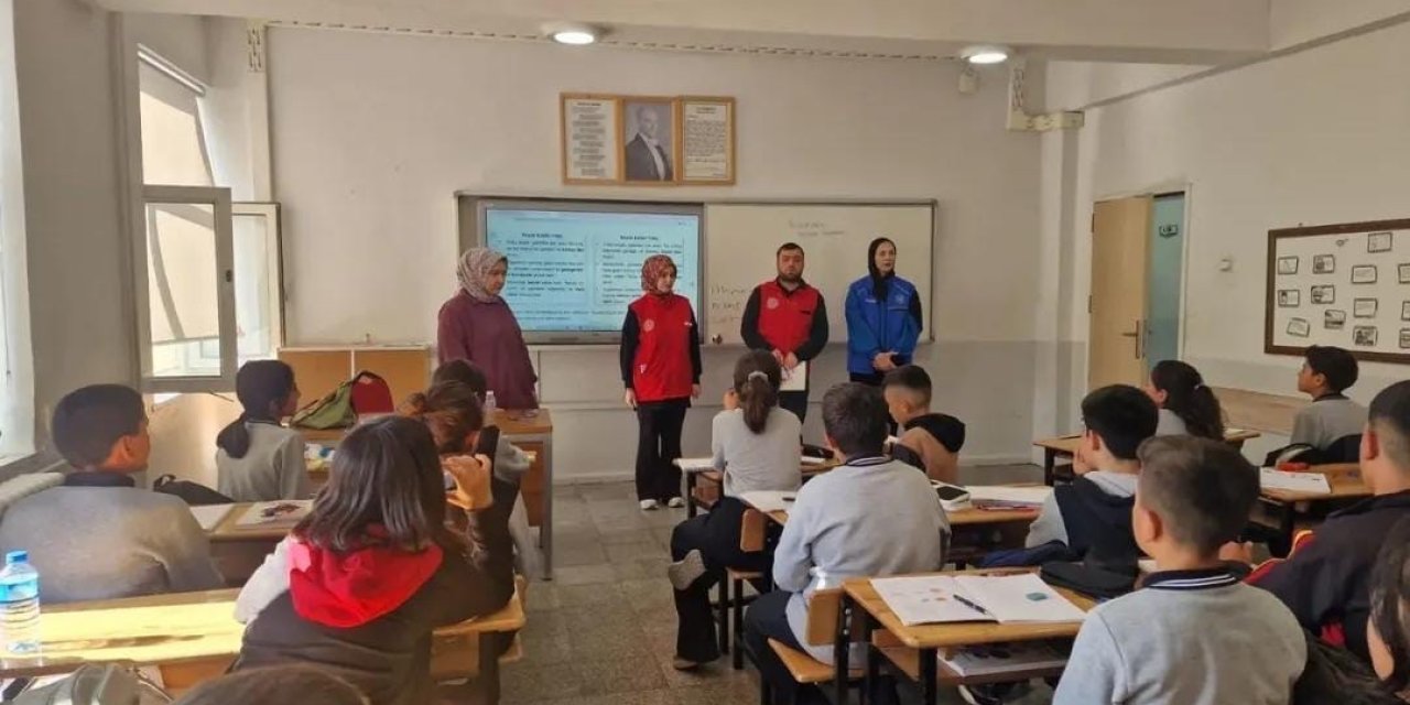 "Merkezim Her Yerde" projesi Hamur’da