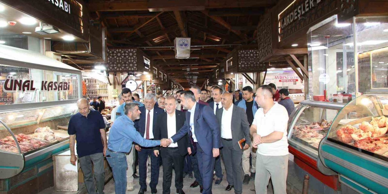 Vali Hatipoğlu ve Başkan Şerifoğulları, esnaflarla bir araya geldi
