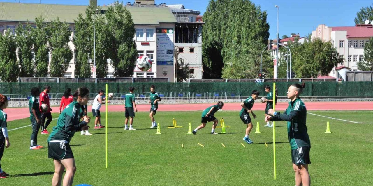 Yüksekova Spor, Trabzonspor maçına Kars’ta hazırlanıyor