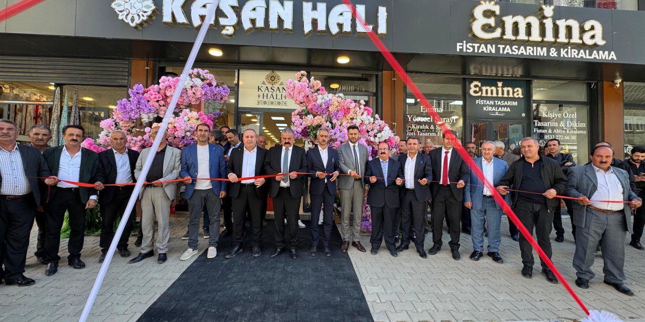 Yüksekova’da Kaşan Halı Mağazası açıldı