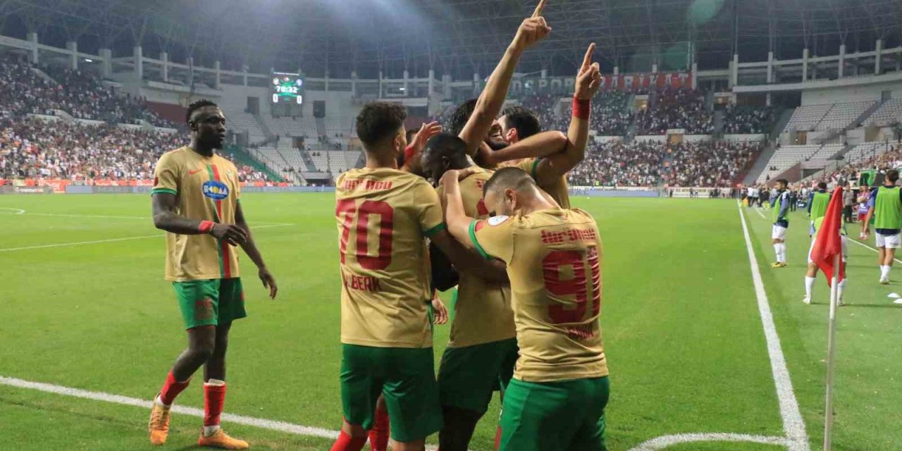 Amed Spor: 2 - Sarıyer: 0